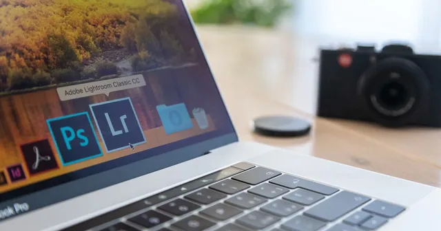 The Best Way to Share Photos with Clients as a Photographer